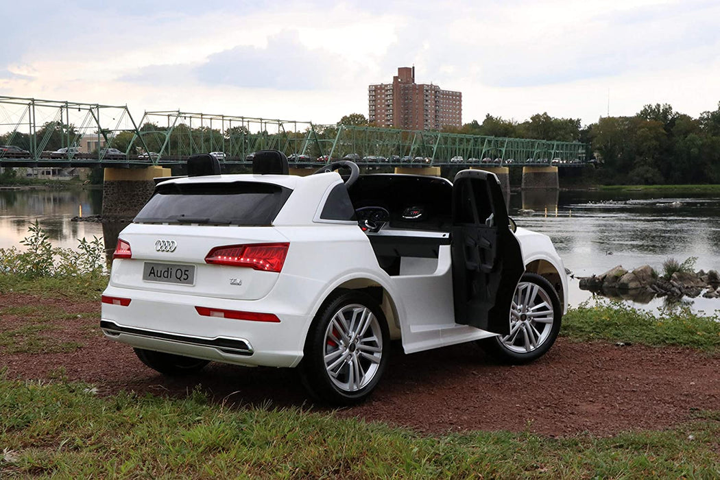 Audi Q5 Two Seater 24 Volt Remote Control Ride On SUV With Leather Seat and Rubber Tires