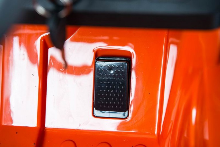 LAND ROVER DEFENDER RIDE ON CAR RED-BURGUNDY PAINTED